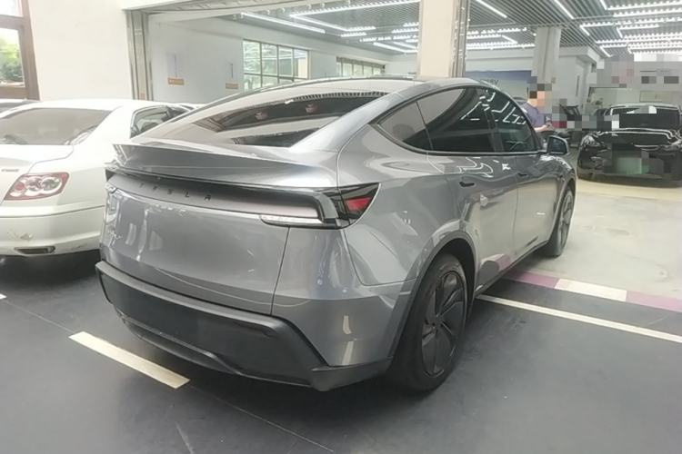 Used Tesla Model Y 2025 Rear-Wheel-Drive Version Rear Right 45 Deg