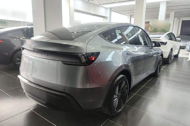Used Tesla Model Y 2025 Rear-Wheel-Drive Version Rear Right 45 Deg
