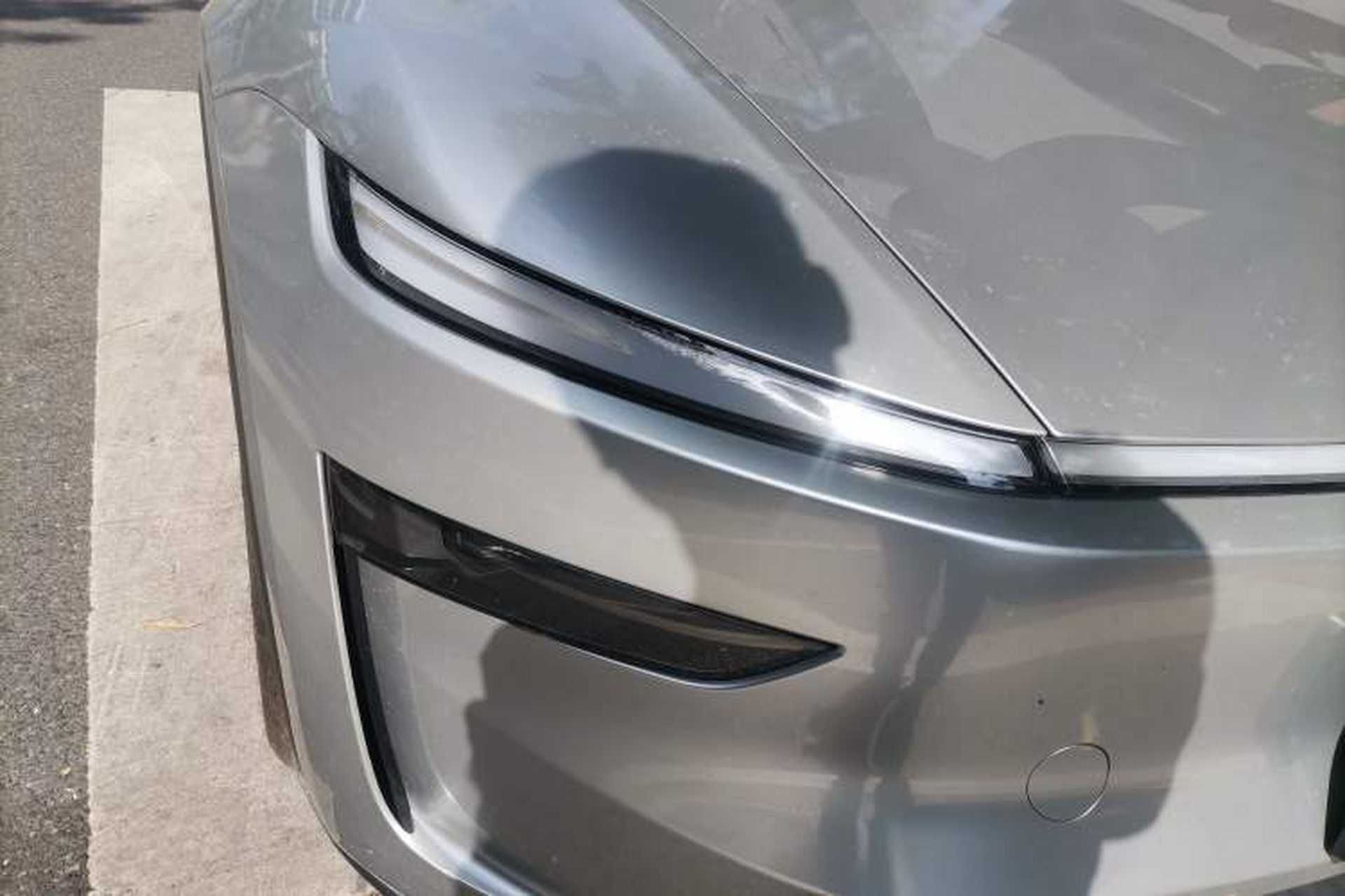 Used Tesla Model Y 2025 Rear-Wheel Drive First Edition Right Front Headlight