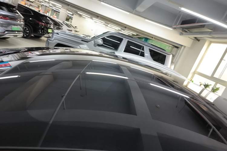 Used Tesla Model Y 2025 Long-Range All-Wheel Drive First Edition Roof