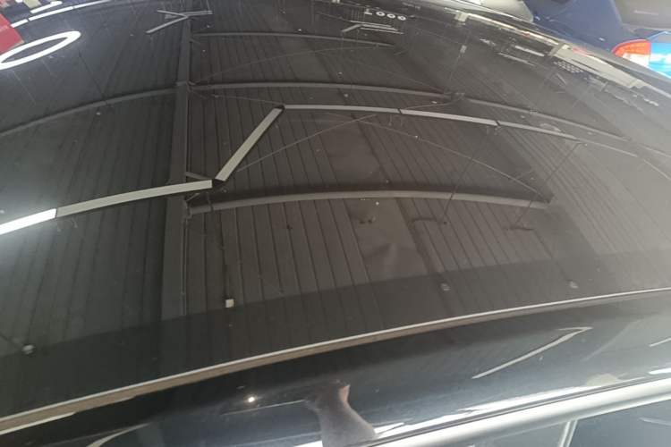 Used Tesla Model Y 2025 Rear-Wheel-Drive Version Roof