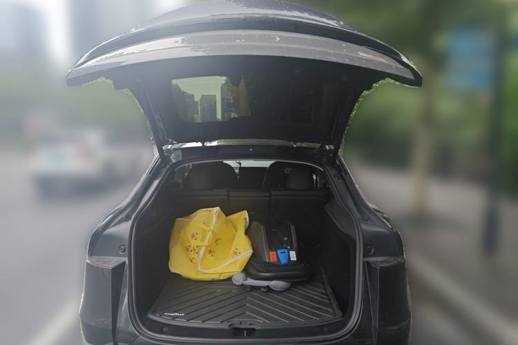 Used Tesla Model Y 2025 Rear-Wheel Drive First Edition Trunk