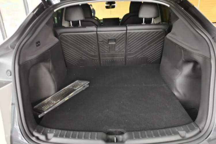 Used Tesla Model Y 2025 Long-Range All-Wheel Drive First Edition Trunk