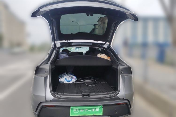 Used Tesla Model Y 2025 Updated Version Long-Range All-Wheel Drive Trunk