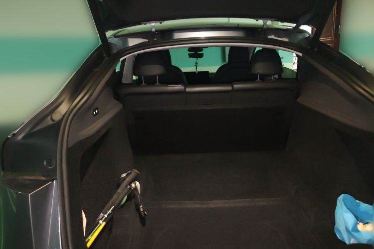 Used Tesla Model Y 2025 Rear-Wheel-Drive Version Trunk