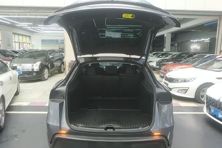 Used Tesla Model Y 2025 Rear-Wheel-Drive Version Trunk