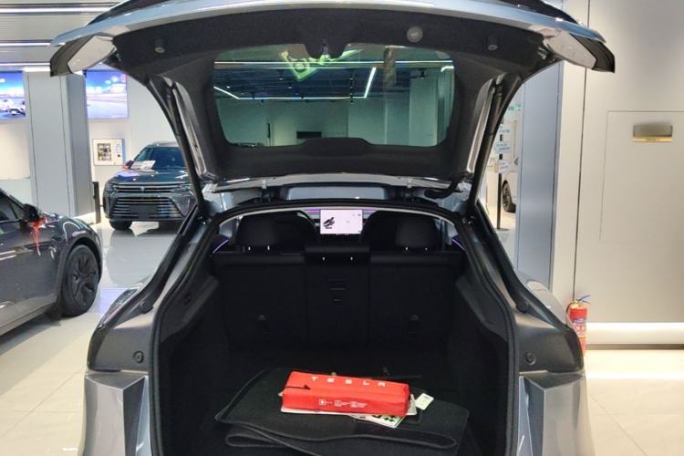 Used Tesla Model Y 2025 Rear-Wheel-Drive Version Trunk