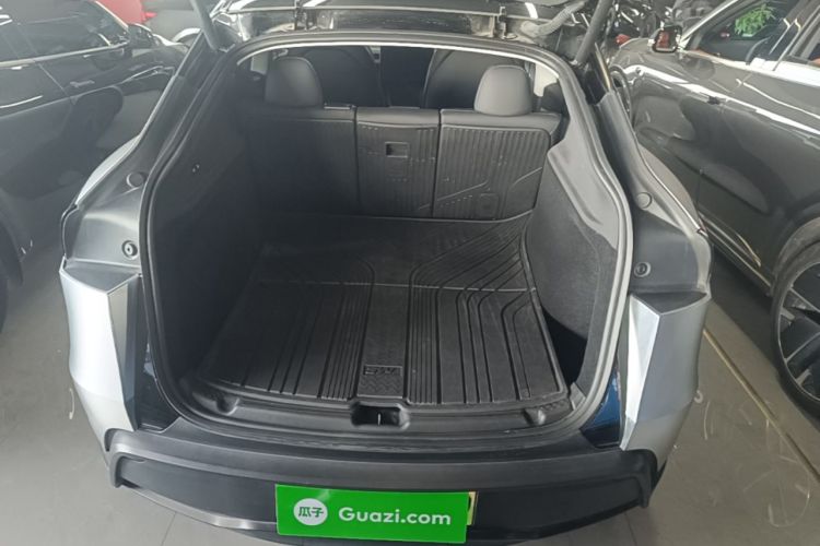Used Tesla Model Y 2025 Rear-Wheel-Drive Version Trunk