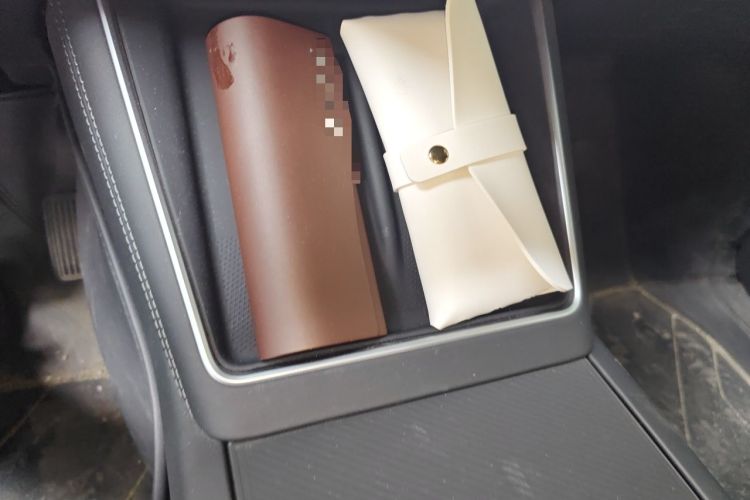 Used Tesla Model Y 2025 Long-Range All-Wheel Drive First Edition Vehicle Key