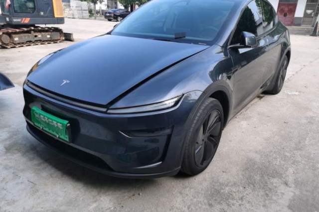 Used Tesla Model Y 2025 Rear-Wheel-Drive Version