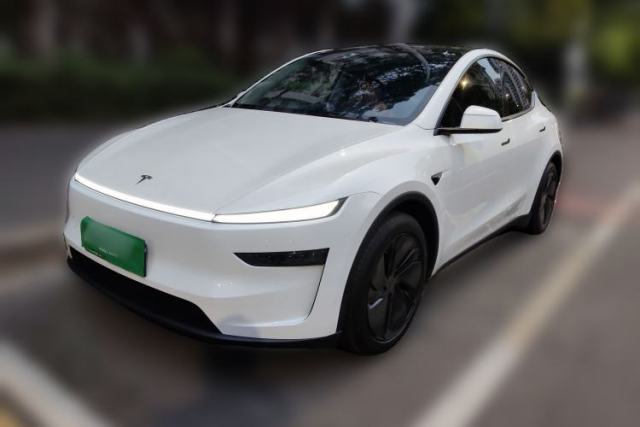 Used Tesla Model Y 2025 Rear-Wheel-Drive Version