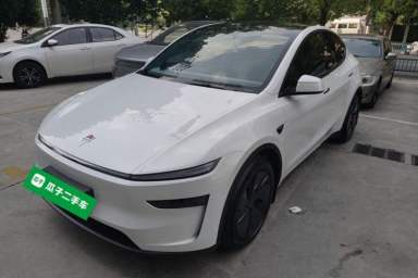 Used Tesla Model Y 2025 Long-Range All-Wheel-Drive Version