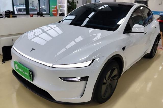 Used Tesla Model Y 2025 Rear-Wheel-Drive Version