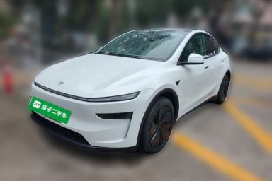 Used Tesla Model Y 2025 Long-Range All-Wheel-Drive Version