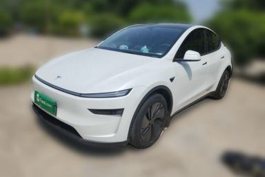 Used Tesla Model Y 2025 Long-Range All-Wheel-Drive Version