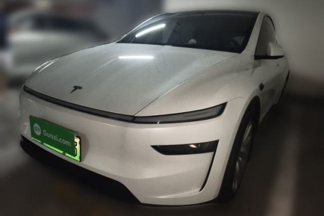 Used Tesla Model Y 2025 Rear-Wheel-Drive Version