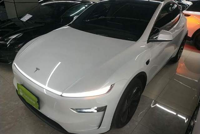 Used Tesla Model Y 2025 Rear-Wheel-Drive Version