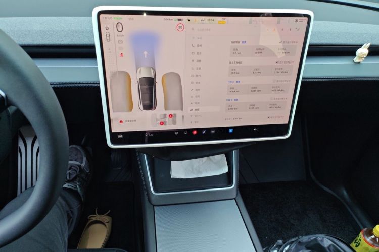 Used Tesla Model Y 2025 Rear-Wheel-Drive Version Audio And AC Panel