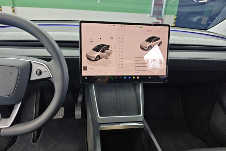 Used Tesla Model Y 2025 Rear-Wheel-Drive Version Audio And AC Panel