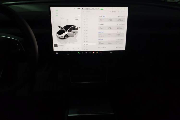 Used Tesla Model Y 2025 Rear-Wheel Drive First Edition Audio And AC Panel