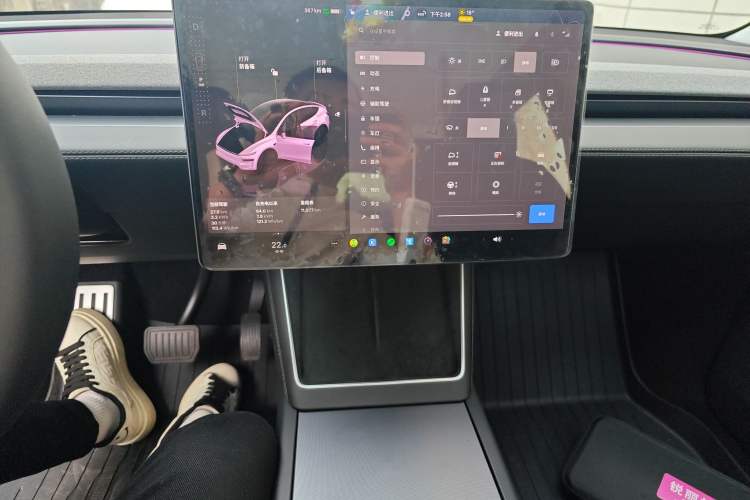 Used Tesla Model Y 2025 Rear-Wheel Drive First Edition Audio And AC Panel
