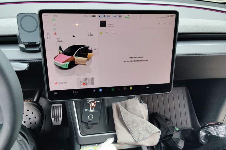 Used Tesla Model Y 2025 Rear-Wheel-Drive Version Audio And AC Panel
