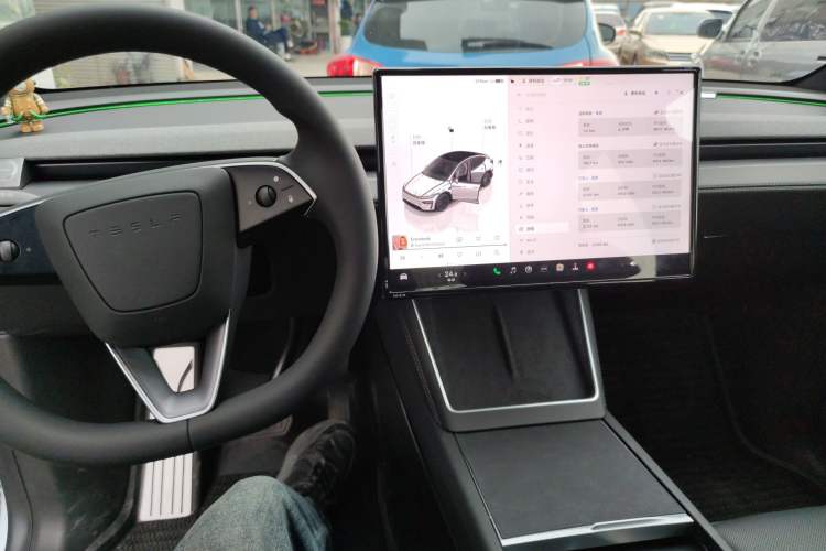 Used Tesla Model Y 2025 Rear-Wheel-Drive Version Audio And AC Panel