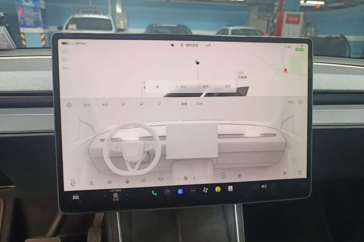Used Tesla Model Y 2025 Rear-Wheel-Drive Version Audio And AC Panel