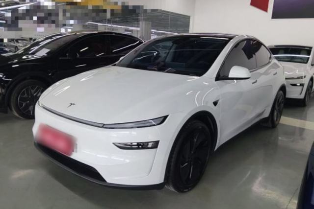 Used Tesla Model Y 2025 Rear-Wheel-Drive Version