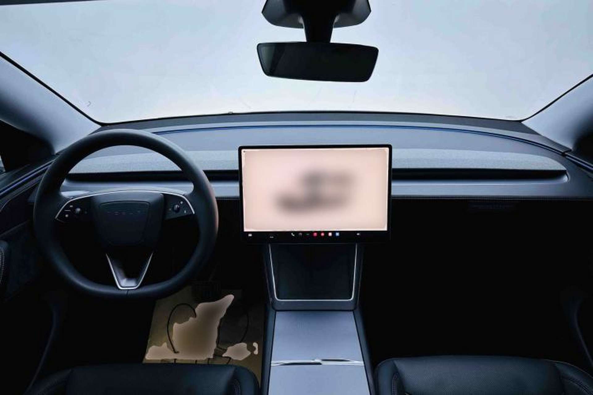Used Tesla Model Y 2025 Long-Range All-Wheel-Drive Version Center Console