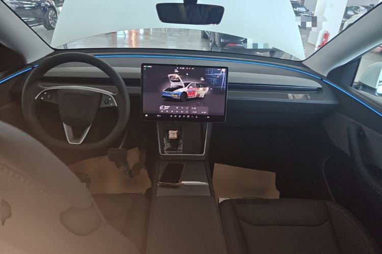 Used Tesla Model Y 2025 Rear-Wheel-Drive Version Center Console