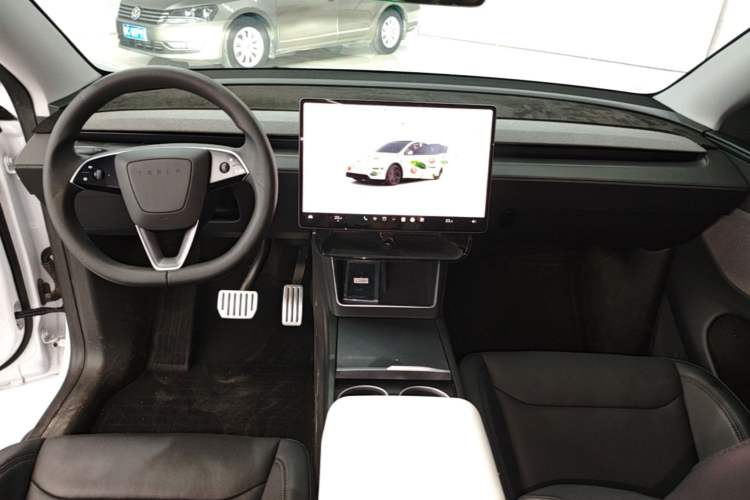 Used Tesla Model Y 2025 Rear-Wheel-Drive Version Center Console