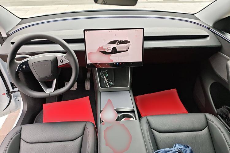 Used Tesla Model Y 2025 Rear-Wheel-Drive Version Center Console