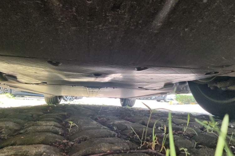 Used Tesla Model Y 2025 Rear-Wheel-Drive Version Chassis Front