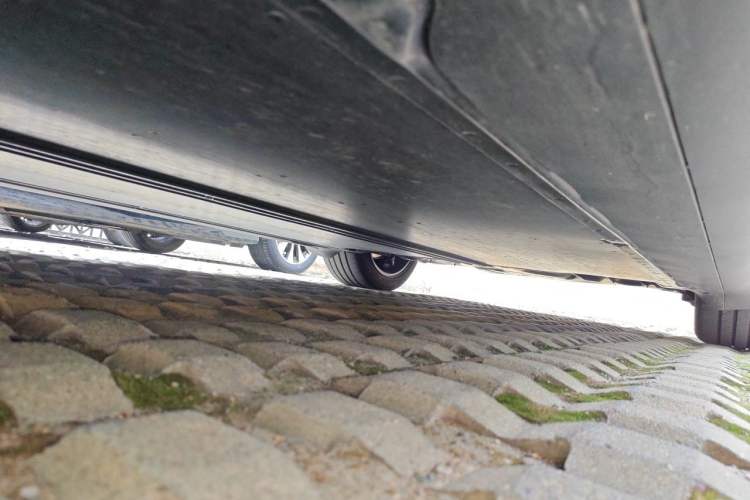Used Tesla Model Y 2025 Rear-Wheel-Drive Version Chassis Front Left