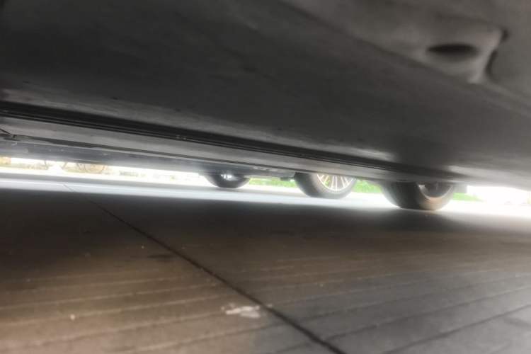 Used Tesla Model Y 2025 Rear-Wheel Drive First Edition Chassis Front Left