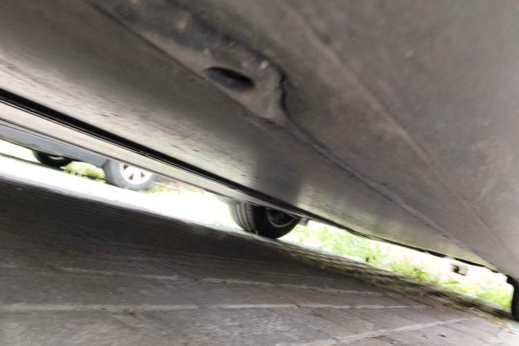 Used Tesla Model Y 2025 Long-Range All-Wheel-Drive Version Chassis Front Left