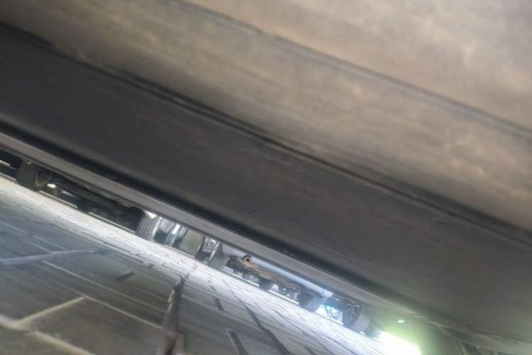 Used Tesla Model Y 2025 Rear-Wheel Drive First Edition Chassis Front Right