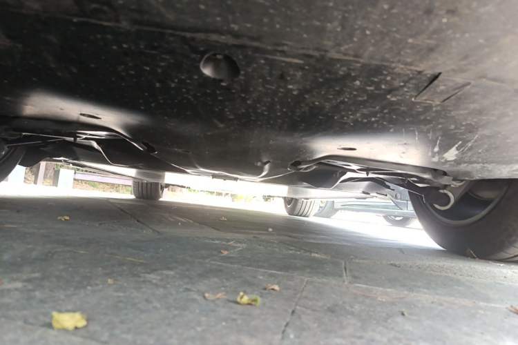 Used Tesla Model Y 2025 Long-Range All-Wheel-Drive Version Chassis Rear