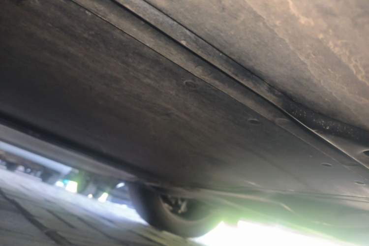 Used Tesla Model Y 2025 Rear-Wheel Drive First Edition Chassis Rear Left