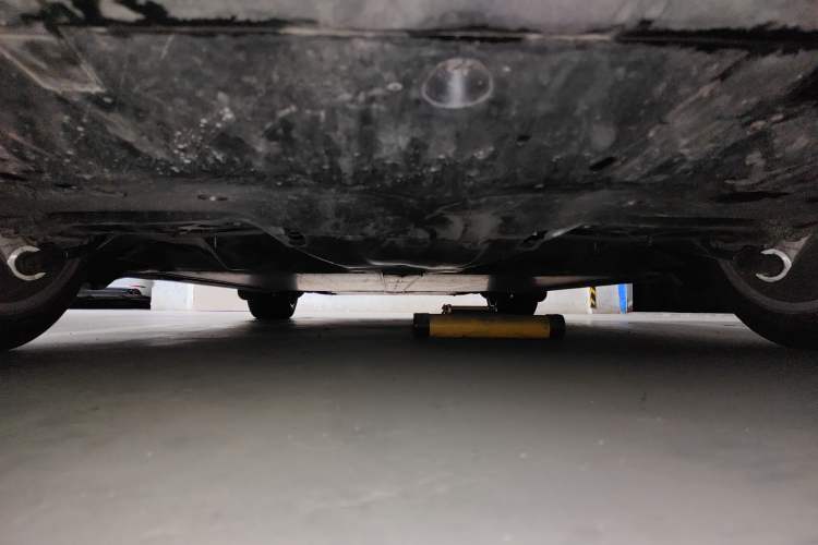 Used Tesla Model Y 2025 Updated Version Long-Range All-Wheel Drive Chassis Rear