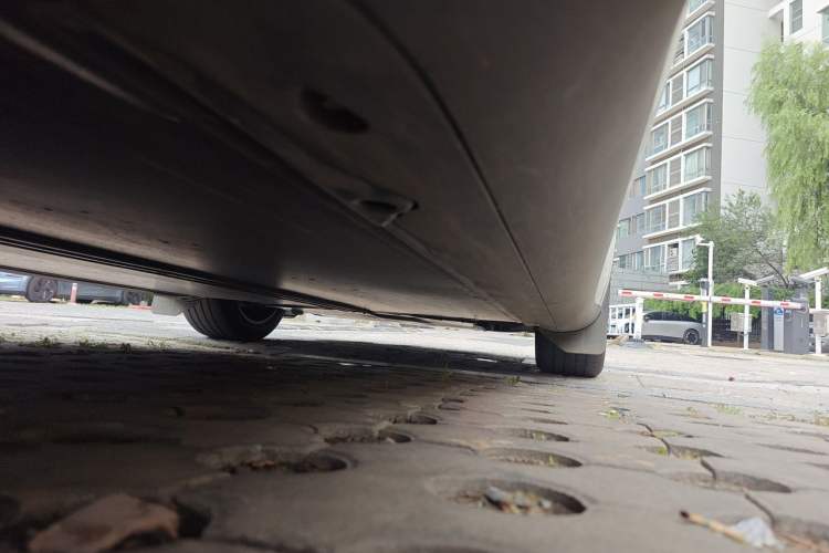 Used Tesla Model Y 2025 Rear-Wheel Drive First Edition Chassis Rear Right