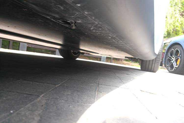 Used Tesla Model Y 2025 Long-Range All-Wheel-Drive Version Chassis Rear Right