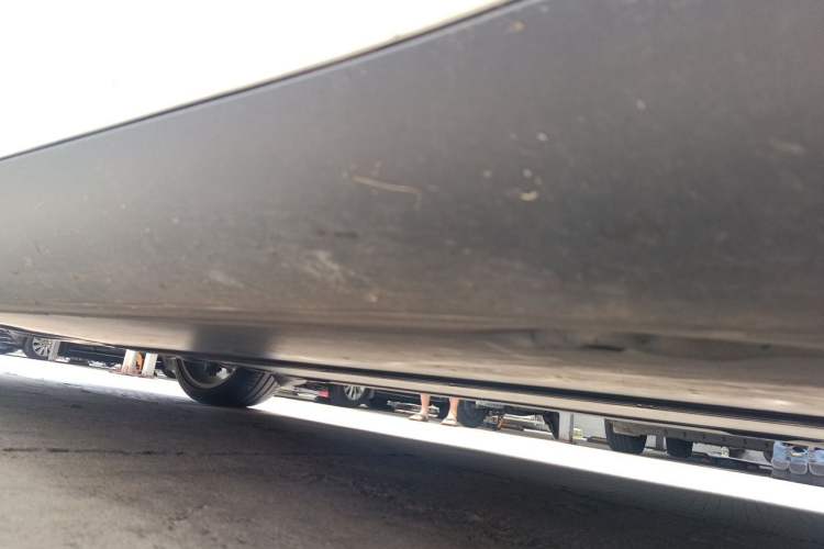 Used Tesla Model Y 2025 Long-Range All-Wheel Drive First Edition Chassis Rear Right