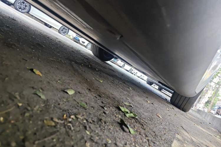 Used Tesla Model Y 2025 Rear-Wheel-Drive Version Chassis Rear Right
