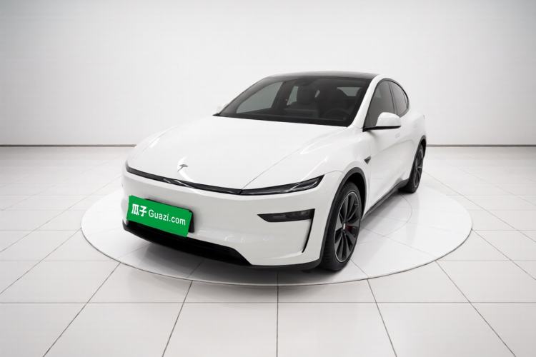 Tesla Model Y 2025 Rear-Wheel-Drive Version