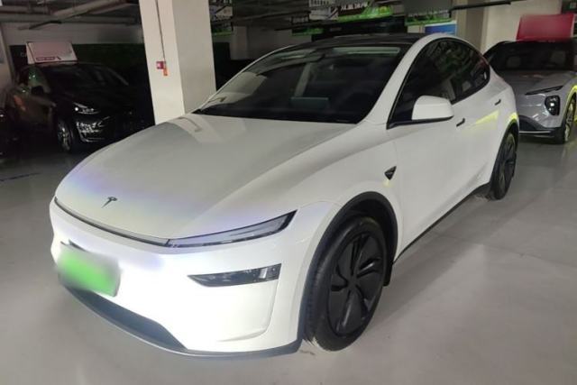 Used Tesla Model Y 2025 Rear-Wheel-Drive Version