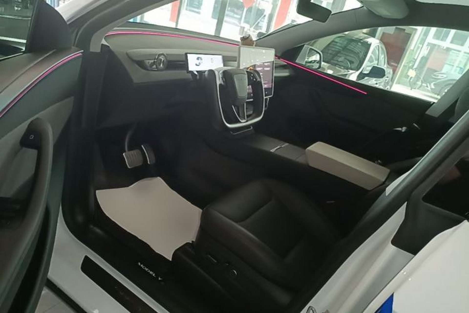 Used Tesla Model Y 2025 Rear-Wheel-Drive Version Driver Seat