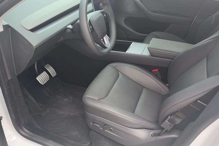 Used Tesla Model Y 2025 Updated Version Long-Range All-Wheel Drive Driver Seat