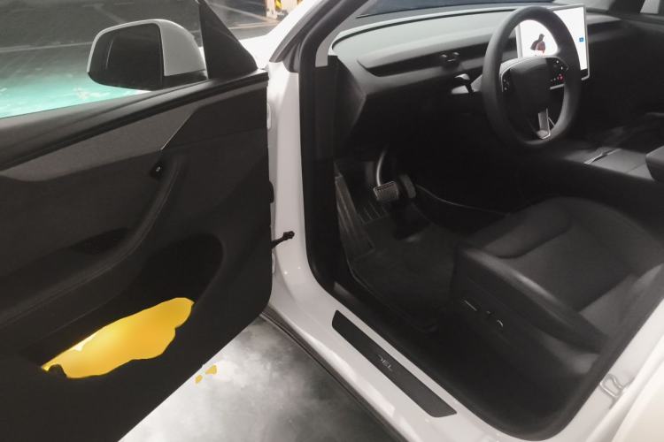 Used Tesla Model Y 2025 Updated Version Long-Range All-Wheel Drive Driver Seat